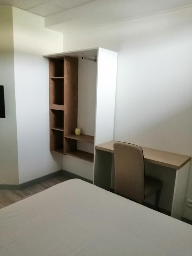 Appartel 76 Chambres Rouxmesnil-Bouteilles Bagian luar foto
